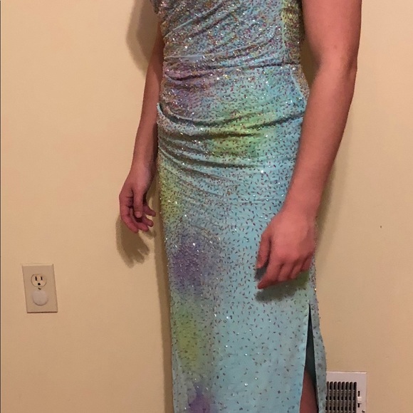 Unique strapless - Picture 4 of 5